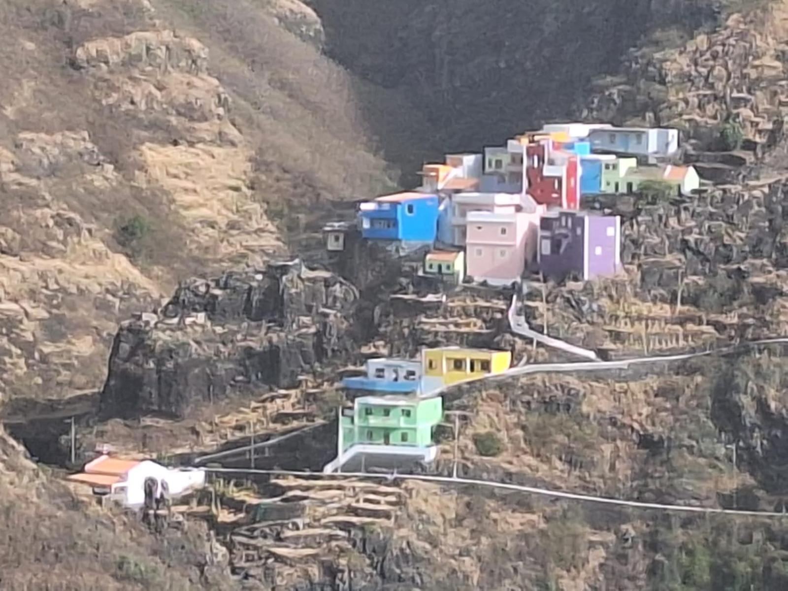 Casa Larinha *